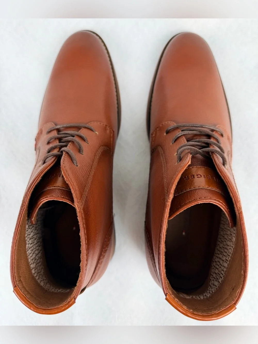 Tommy Hilfiger Bage Men's Medium Brown Chukka Boots Faux Leather Upper Size 7.5M